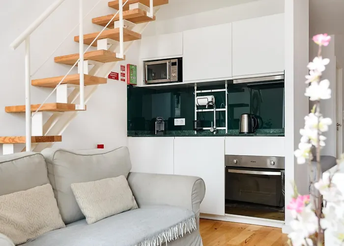 Mezzanine In The Center 波尔图