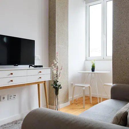 Mezzanine In The Center Apartman *